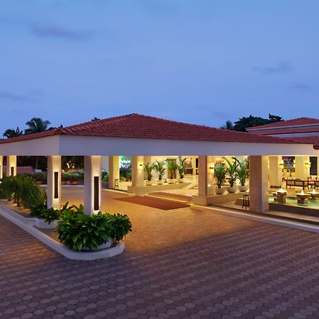Holiday Inn Resort Goa By Ihg Cavelossim Exterior foto