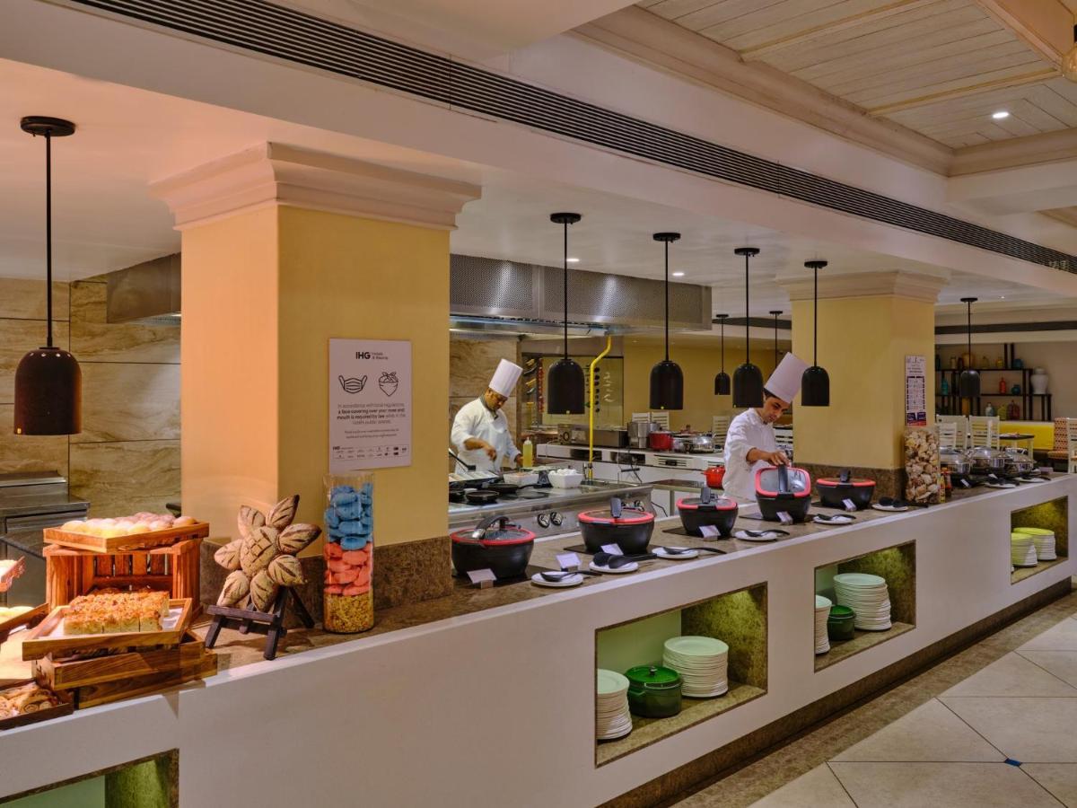 Holiday Inn Resort Goa By Ihg Cavelossim Exterior foto
